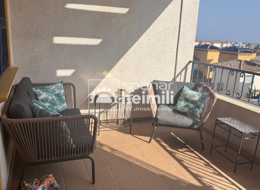 Videresalg - Lejlighed -
Punta Prima