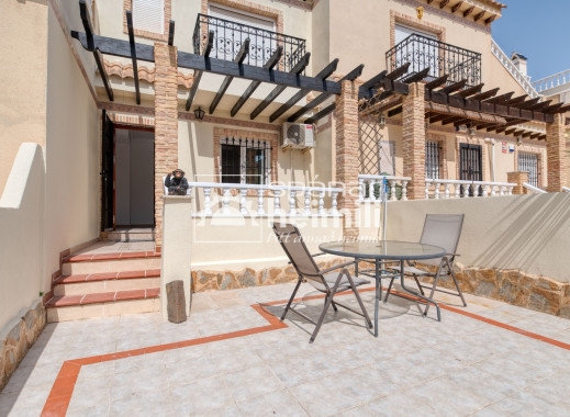 Odsprzedaż - Bungalow -
Los Altos/Los Balcones