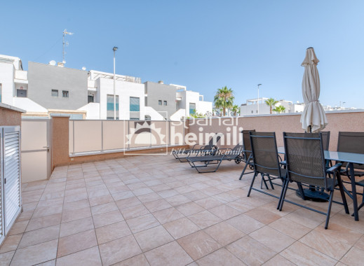 Endursala - Íbúð í fjölbýli -
Punta Prima