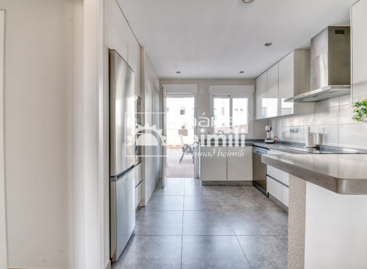 Endursala - Íbúð í fjölbýli -
Punta Prima