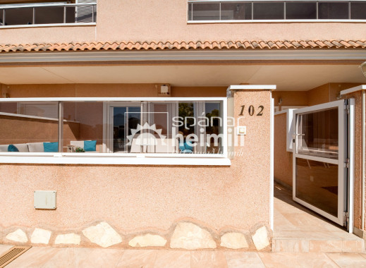 Endursala - Íbúð í fjölbýli -
Punta Prima