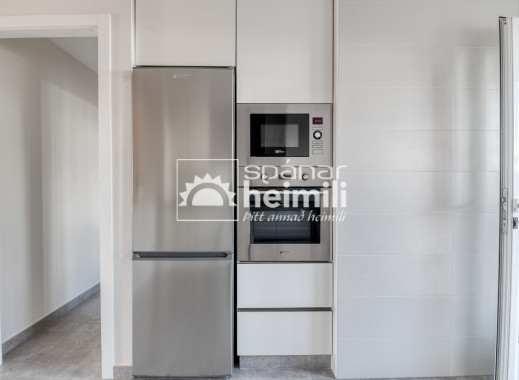 Endursala - Íbúð í fjölbýli -
Punta Prima