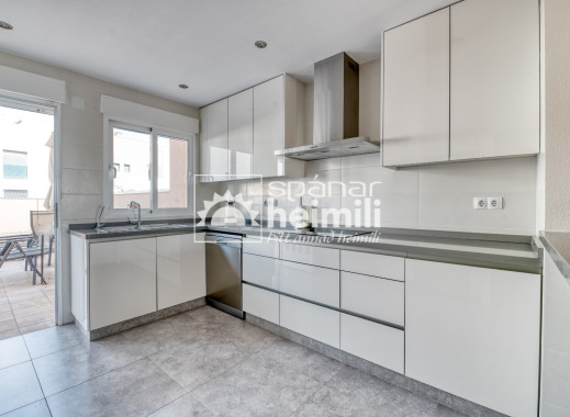 Endursala - Íbúð í fjölbýli -
Punta Prima