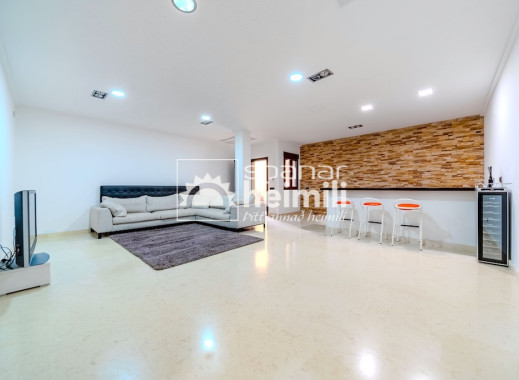 Odsprzedaż - Willa -
Cabo Roig