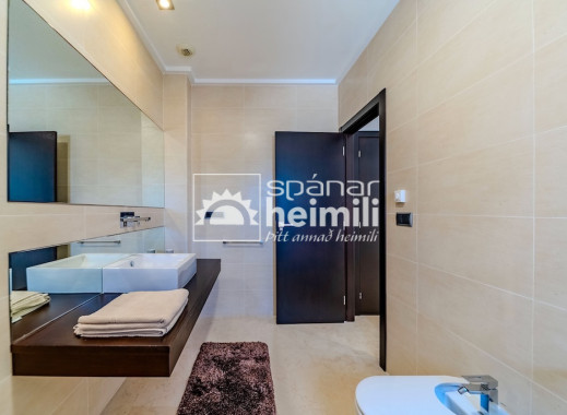 Odsprzedaż - Willa -
Cabo Roig