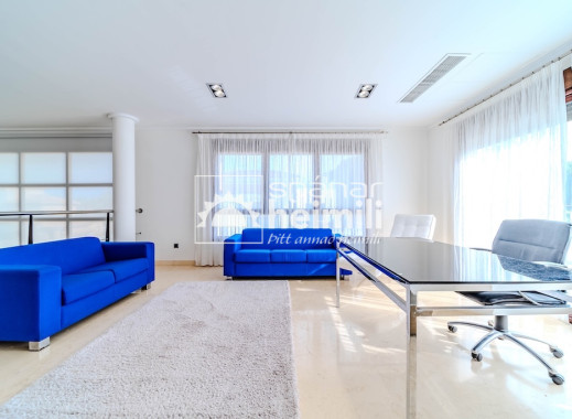 Odsprzedaż - Willa -
Cabo Roig