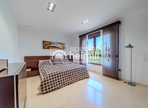 Odsprzedaż - Willa -
Cabo Roig