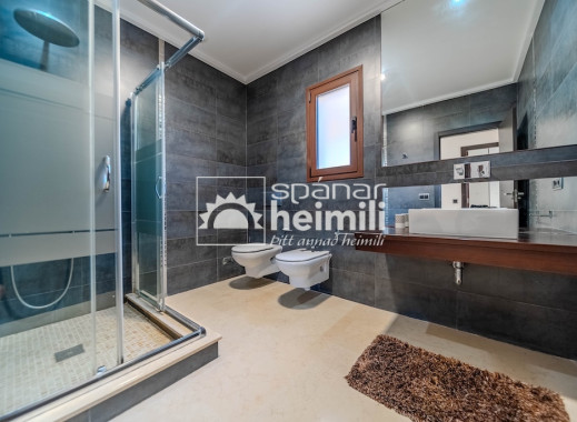 Odsprzedaż - Willa -
Cabo Roig