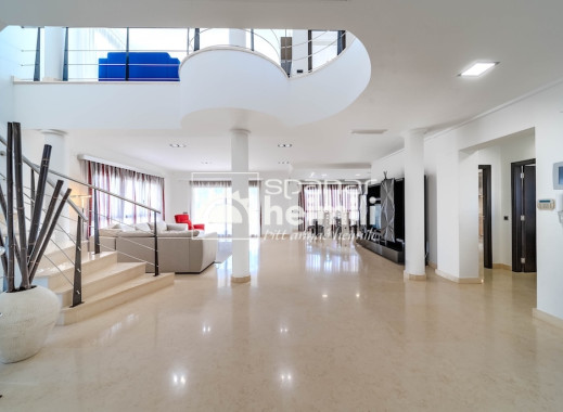 Odsprzedaż - Willa -
Cabo Roig