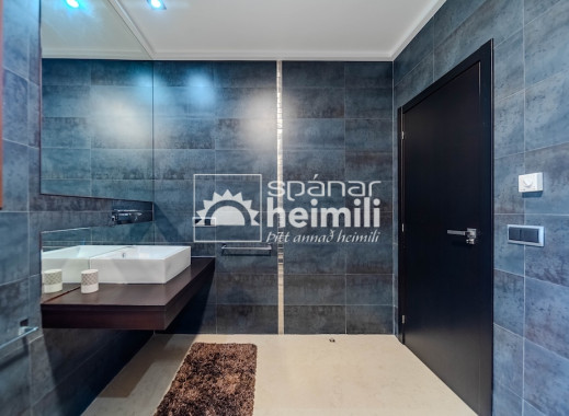 Odsprzedaż - Willa -
Cabo Roig