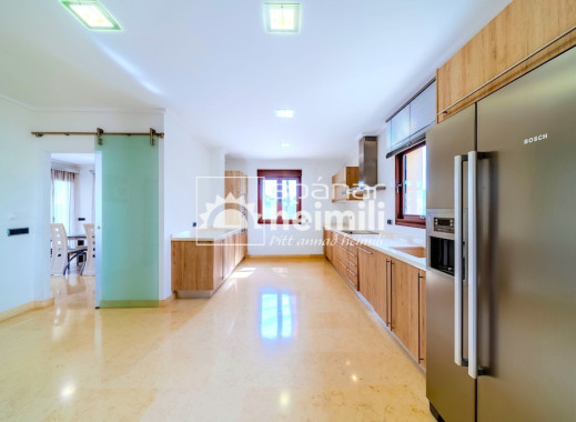 Odsprzedaż - Willa -
Cabo Roig