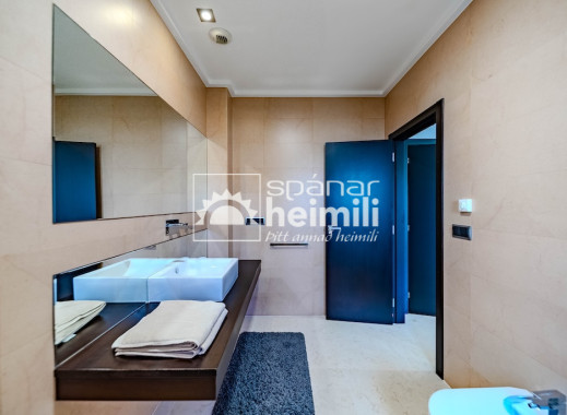 Odsprzedaż - Willa -
Cabo Roig