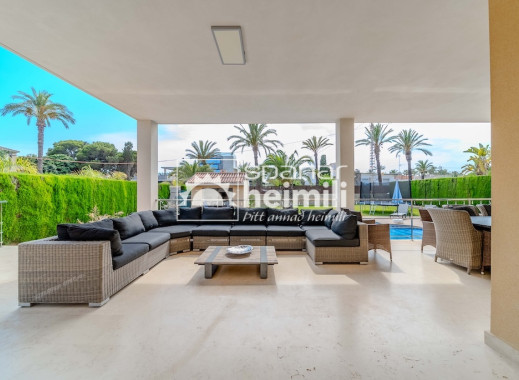 Odsprzedaż - Willa -
Cabo Roig