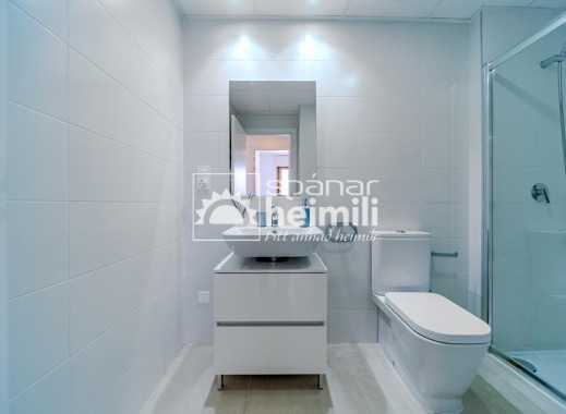 Endursala - Íbúð í fjölbýli -
Punta Prima