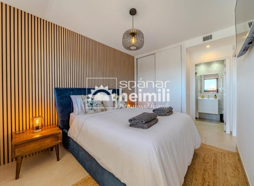 Endursala - Íbúð í fjölbýli -
Punta Prima