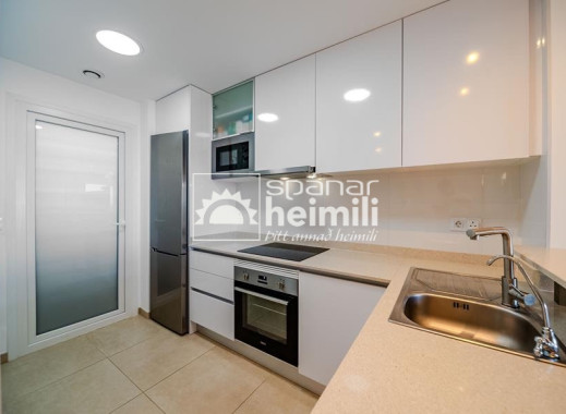 Endursala - Íbúð í fjölbýli -
Punta Prima