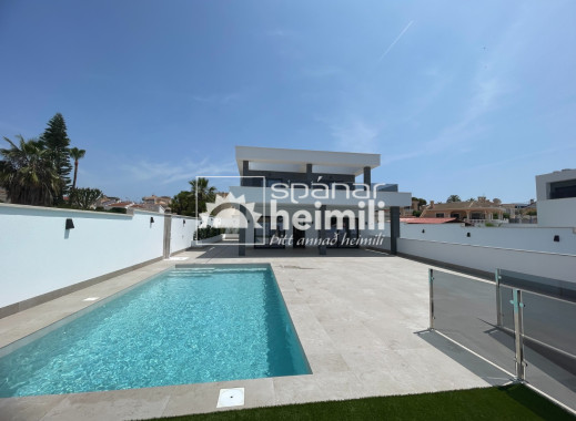 Nýbygging - Einbýli -
Quesada/Benijofar