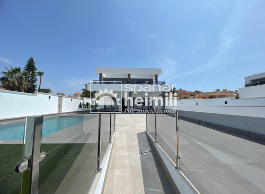 Nýbygging - Einbýli -
Quesada/Benijofar