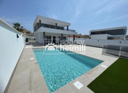 Nýbygging - Einbýli -
Quesada/Benijofar