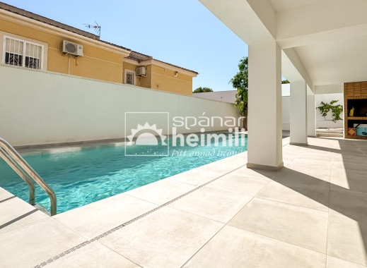 Nýbygging - Einbýli -
Los Altos/Los Balcones