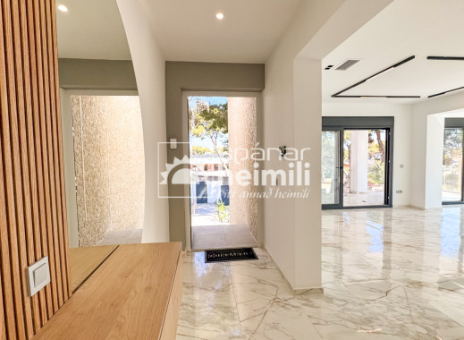 Nýbygging - Einbýli -
Los Altos/Los Balcones