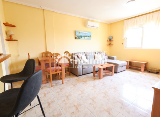 Reventa - Apartamento -
Cabo Roig