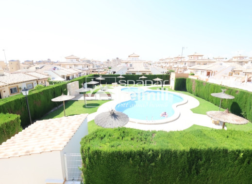 Reventa - Apartamento -
Cabo Roig