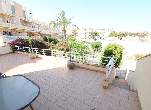 Revente - Mitoyenne -
Orihuela - Orihuelaborg og nærsvæði