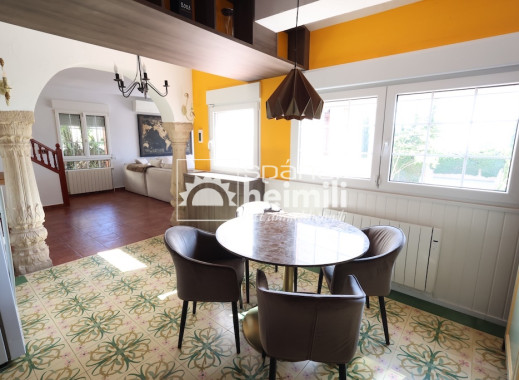 Revente - Villa -
Villamartin