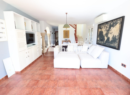 Revente - Villa -
Villamartin