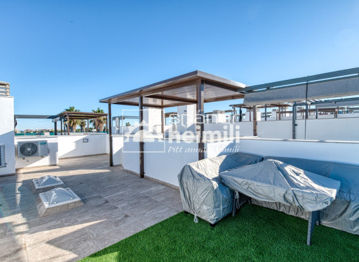 Odsprzedaż - Szeregowiec -
Los Altos/Los Balcones