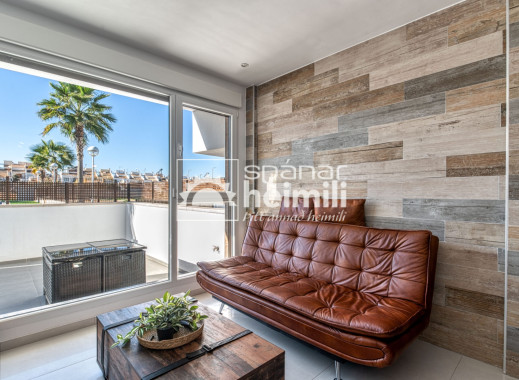 Odsprzedaż - Szeregowiec -
Los Altos/Los Balcones