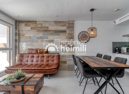 Odsprzedaż - Szeregowiec -
Los Altos/Los Balcones