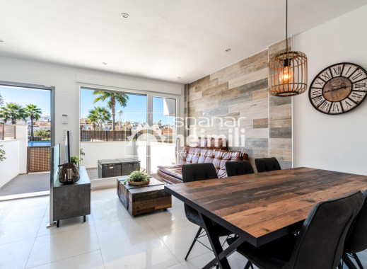 Odsprzedaż - Szeregowiec -
Los Altos/Los Balcones