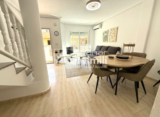 Endursala - Raðhús -
Cabo Roig