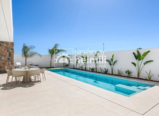 Obra nueva - Villa -
Los Alcazares