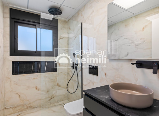 Nýbygging - Einbýli -
La Finca