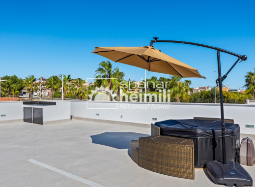 Nýbygging - Einbýli -
La Finca