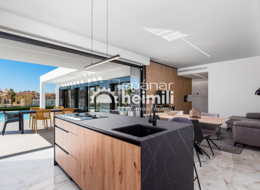 Nýbygging - Einbýli -
La Finca