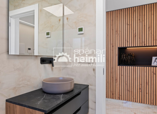 Nýbygging - Einbýli -
La Finca