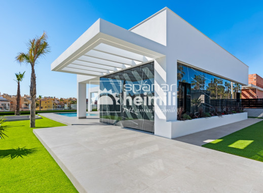 Nýbygging - Einbýli -
La Finca