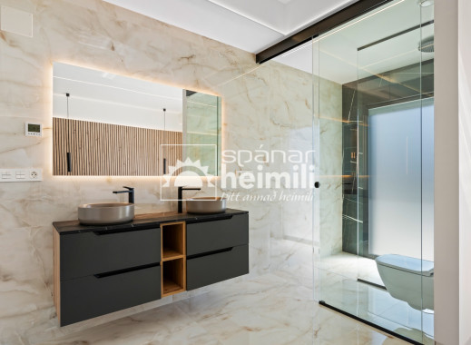 Nýbygging - Einbýli -
La Finca