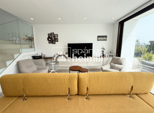 Odsprzedaż - Willa -
Santa Rosalia