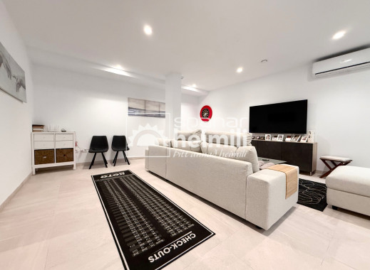 Odsprzedaż - Willa -
Santa Rosalia