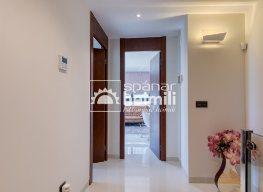 Endursala - Einbýli -
Villamartin