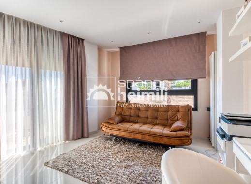 Endursala - Einbýli -
Villamartin