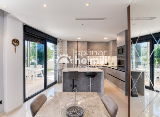 Endursala - Einbýli -
Villamartin