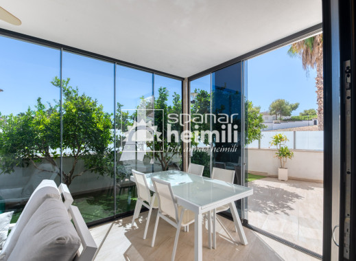 Endursala - Einbýli -
Villamartin