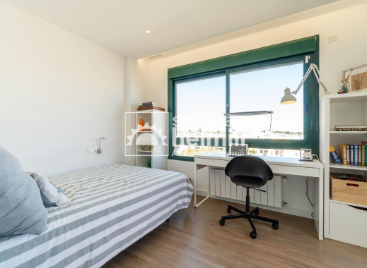 Endursala - Íbúð í fjölbýli -
Orihuela Costa - Campoamor