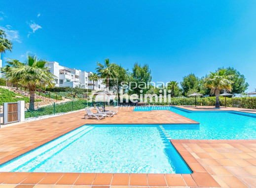 Endursala - Íbúð í fjölbýli -
Las Colinas